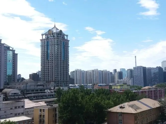 朝陽區(qū)慈云寺?lián)Q紗窗安裝回卷式隱形紗窗維修電話定做