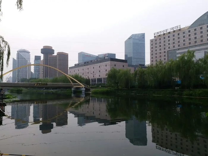 朝陽區(qū)左家莊燕莎周邊小區(qū)街道清洗熱水器